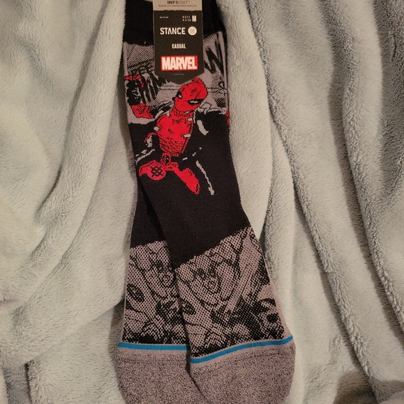NWT Stance Marvel Deadpool Casual Crew Height Socks w/INFIKNIT Unisex Medium - Picture 4 of 9